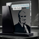 Base sendo premiada no Prêmio Top Imobiliário 2025.