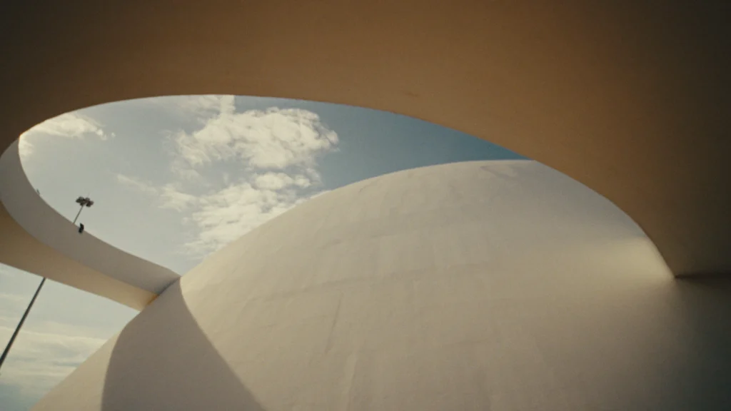 Imagem panorâmica baixa do Genius Loci